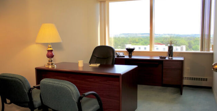 5005 Rockside Road, Cleveland - Image 2