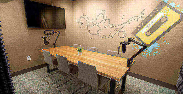 75 N Main St, Zionsville - Image 4