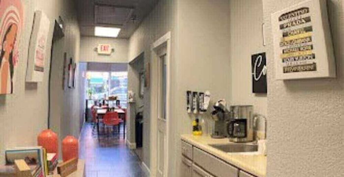 100 East New York Avenue, Deland - Image 4