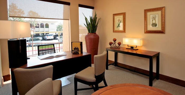 1810 E Sahara Ave, Las Vegas - Image 2