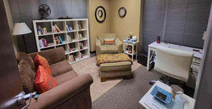 25201 Ave Tibbitts, Valencia - Image 3