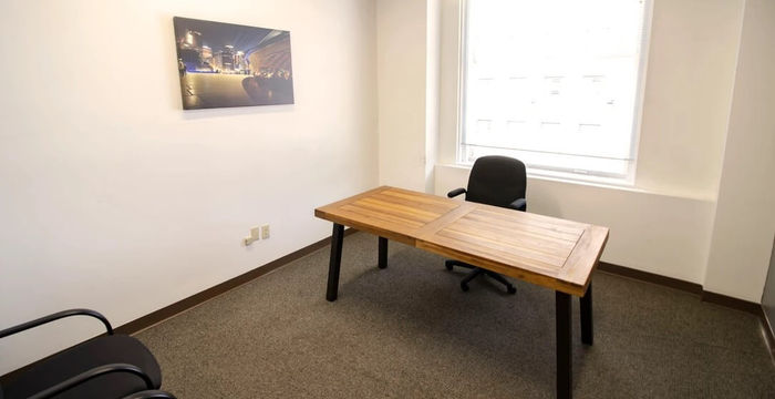 38 Triangle Park Dr, Cincinnati - Image 2