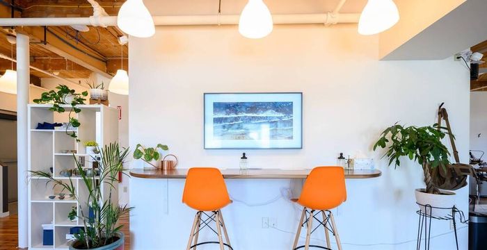 33 Commercial Street, Gloucester - Image 2