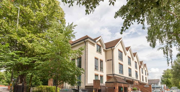 Guildford Road, Leatherhead - Image 5