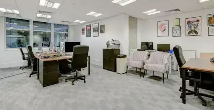 2 Queen Anne's Gate, Westminster - Image 2