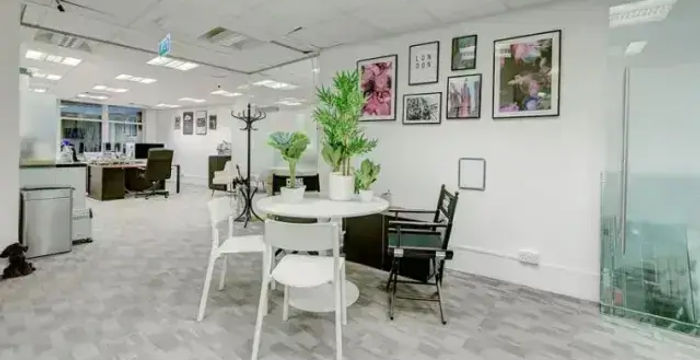 2 Queen Anne's Gate, Westminster - Image 2