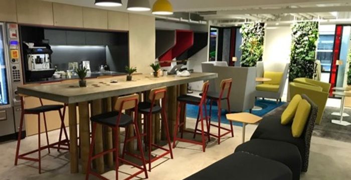 59-65 Queen’s Road Central Central, Hong Kong Island - Image 2