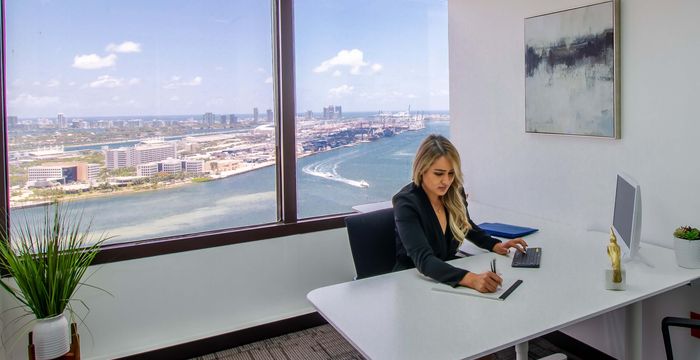 One Biscayne - Image 2