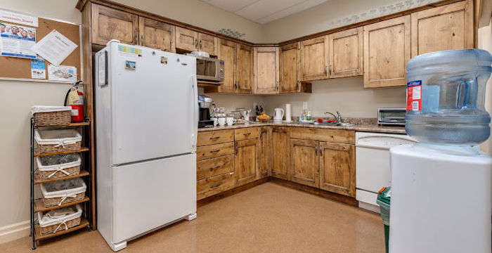 1688 152 St, Surrey - Image 2