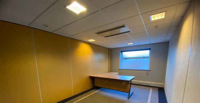 16 Hilton Square, Swinton - Image 5