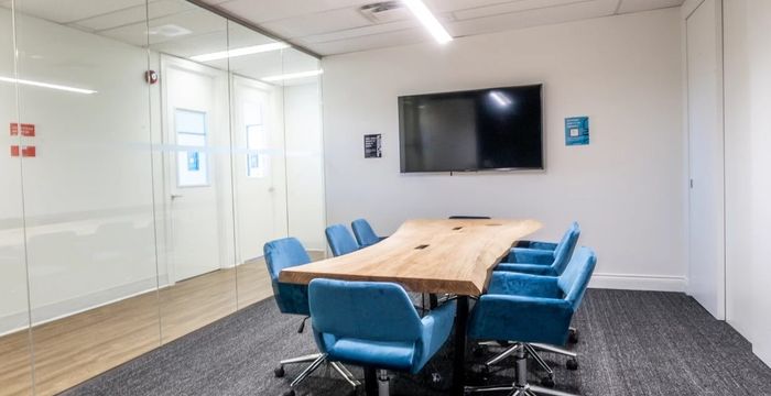 180 Dundas St W, Toronto - Image 4