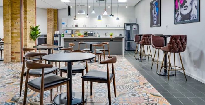 20 Richmond St E, Toronto - Image 3