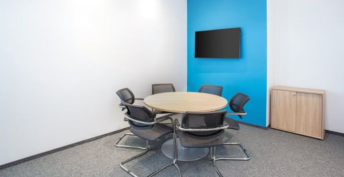 1V Pavla Tychyny Avenue, Kyiv - Image 3