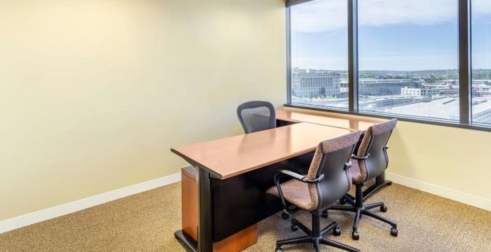 2300 Main Street, Kansas City - Image 2