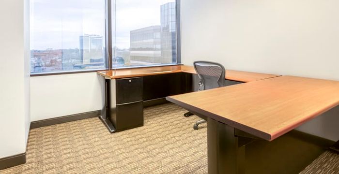 Commerce Plaza - Image 5