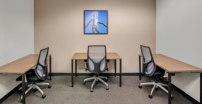 Regions Bank Tower - Image 2