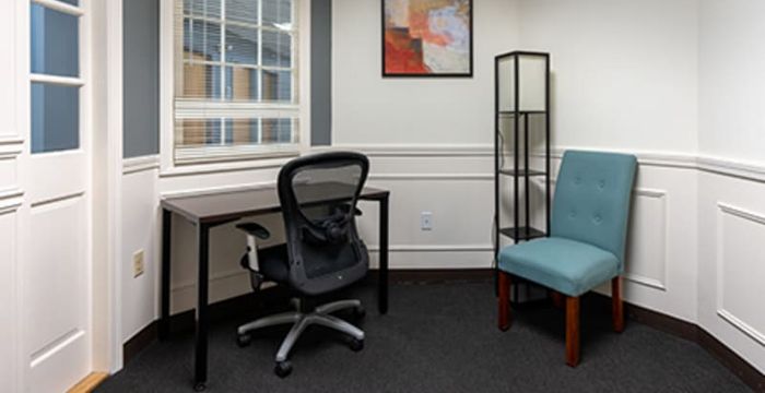 15 Constitution Dr, Bedford - Image 4