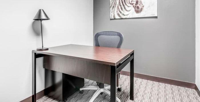 8875 Hidden River Pkwy, Tampa - Image 2