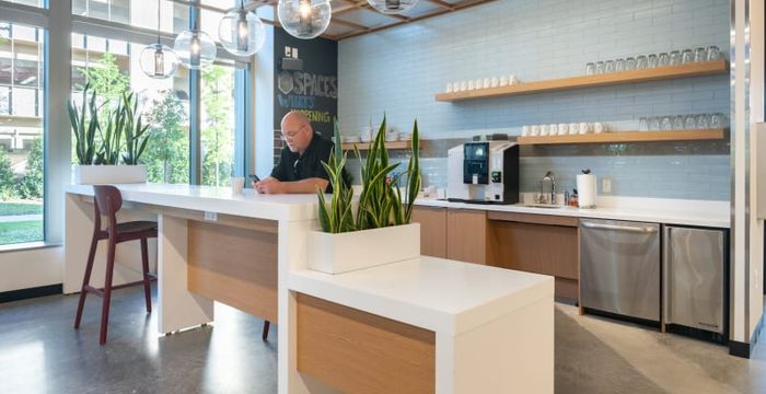 550 Reserve Street, Southlake - Image 2