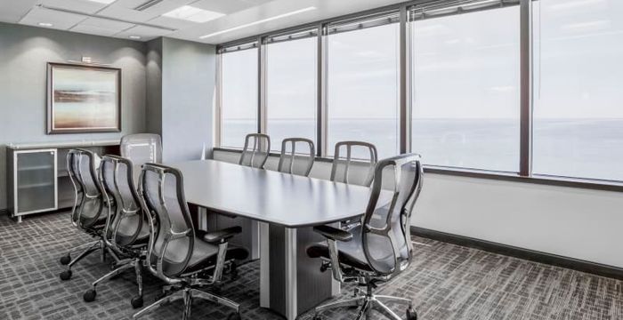 One Lakeway - Image 3