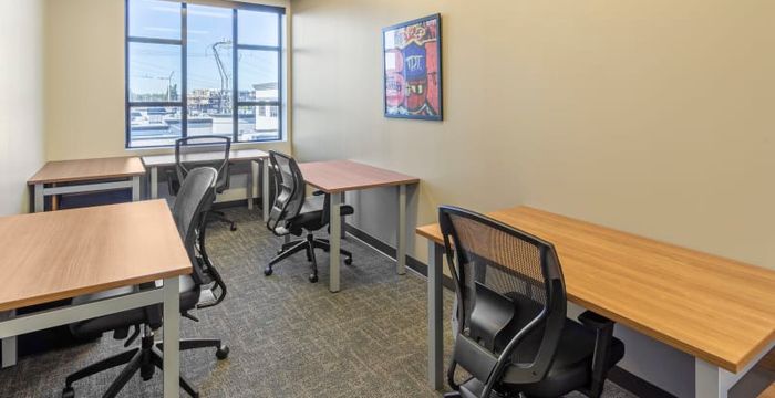 15300 Croydon Drive, Surrey - Image 2