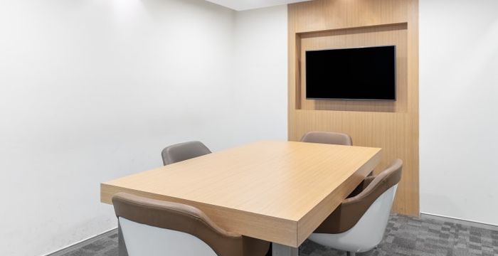 569/3 Yeshwant Niwas Rd Nehru Park 2 Race Course Road, Indore - Image 3