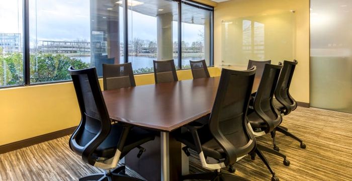 301 Edgewater Place, Wakefield - Image 2