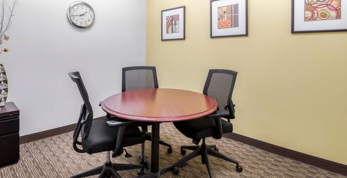 301 Edgewater Place, Wakefield - Image 2