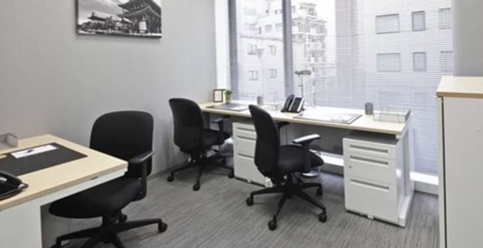 Shin-Osaka Hankyu Building - Image 2