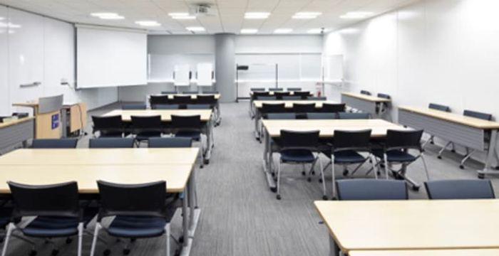 Shin-Osaka Hankyu Building - Image 4