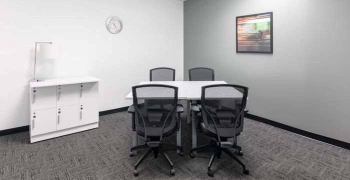 Commerce Place - Image 4