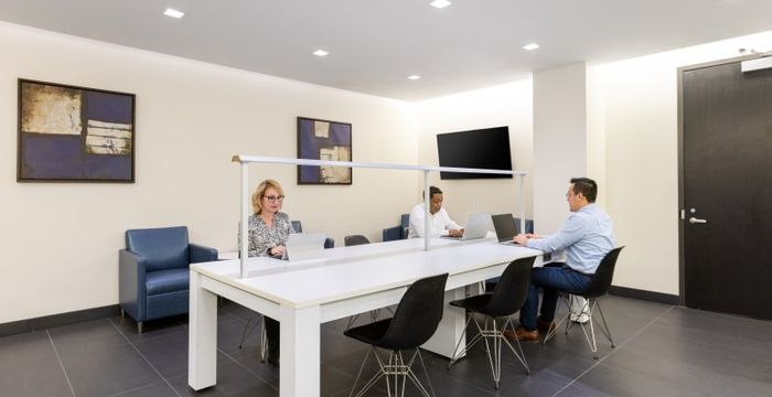 225 W 34th St, New York - Image 2