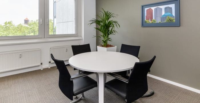 2-4 Grugaplatz, Essen - Image 3