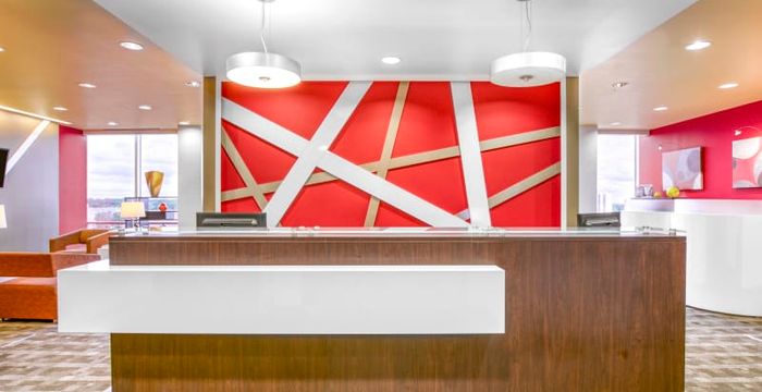 W Ct Square, Decatur - Image 4