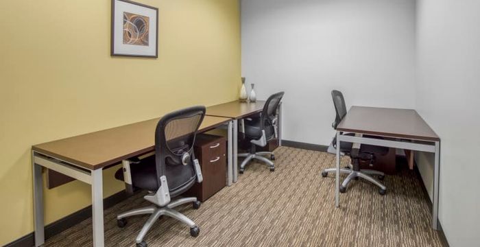 W Ct Square, Decatur - Image 2