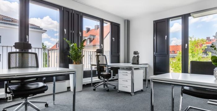 23 Leopoldstrasse, Munich - Image 3