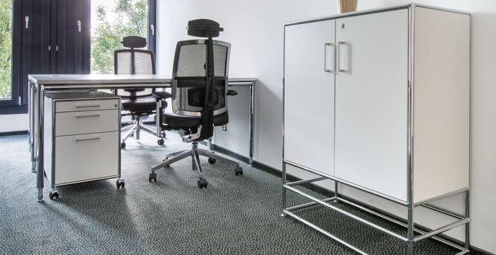 23 Leopoldstrasse, Munich - Image 5