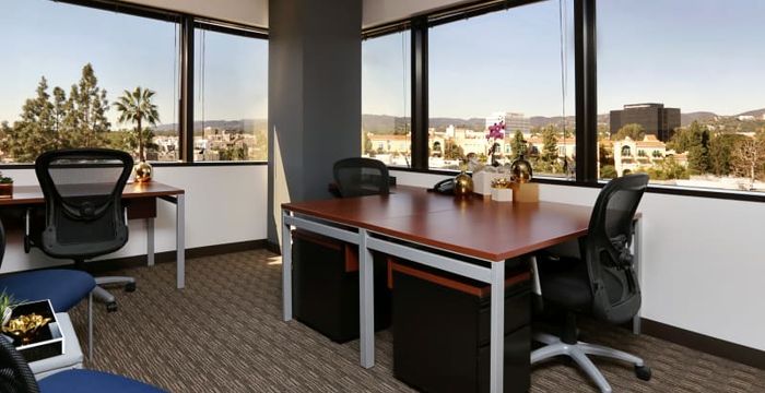 11601 Wilshire Blvd, Los Angeles - Image 2