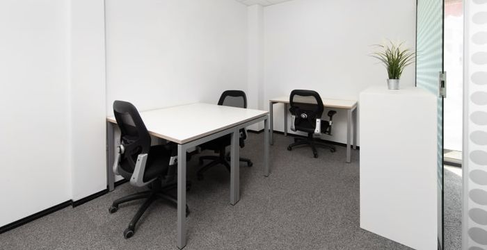 The Pearl 102 Piazza Level Qq05a, Doha - Image 3