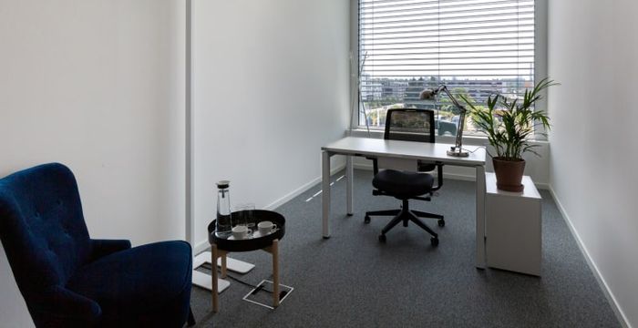 Ambassador House - Image 2