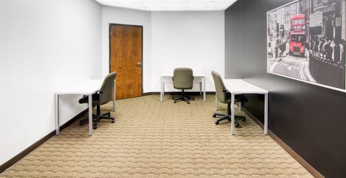 15310 Amberly Dr, Tampa - Image 2