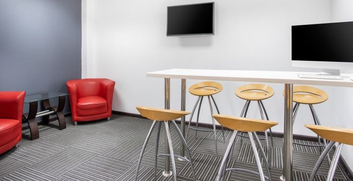 Al Danah - Zone 1, Abu Dhabi - Image 3