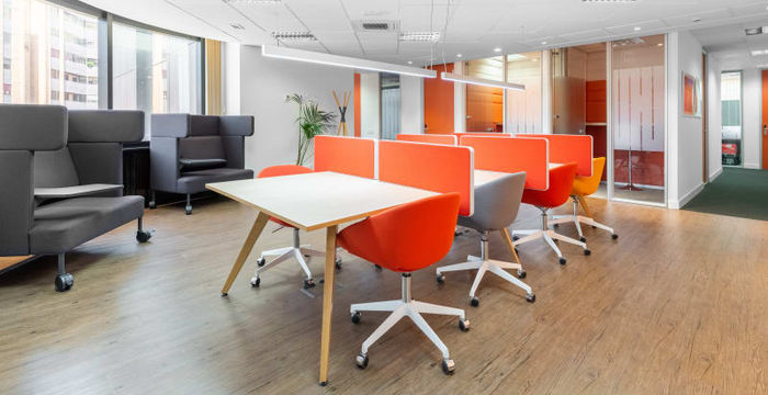 30 Avenida De Aragon, Valencia - Image 5