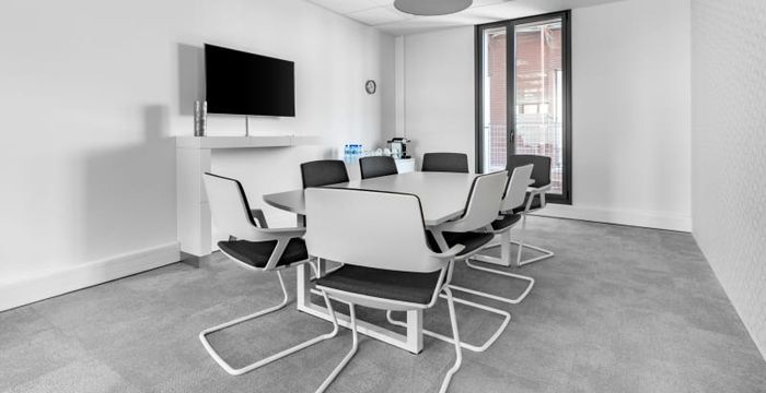 14 Avenue De L'europe, Montevrain - Image 5