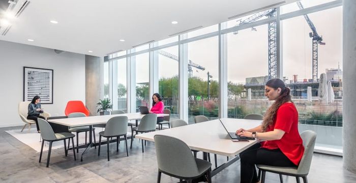 2550 Pacific Avenue, Dallas - Image 2