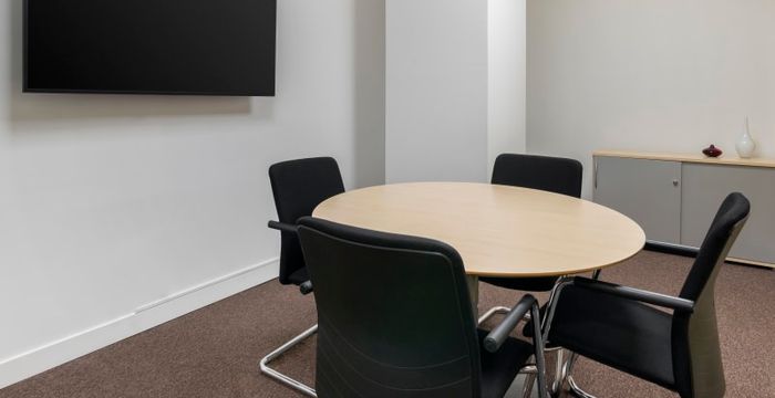 Praca De Mouzinho De Albuquerque, Porto - Image 2