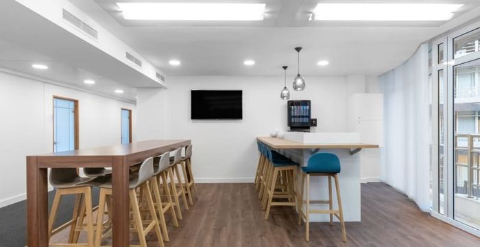 Rue Des Colonies 11, Brussels - Image 4