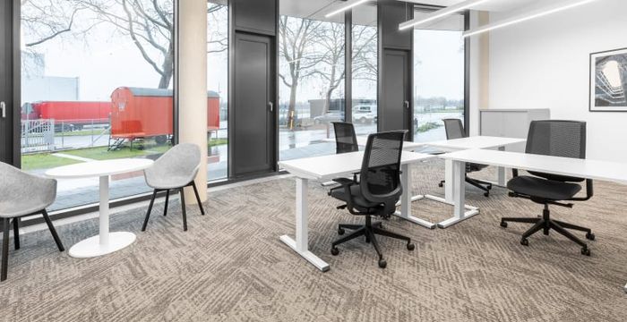 105 Theodorstrasse, Dusseldorf - Image 4