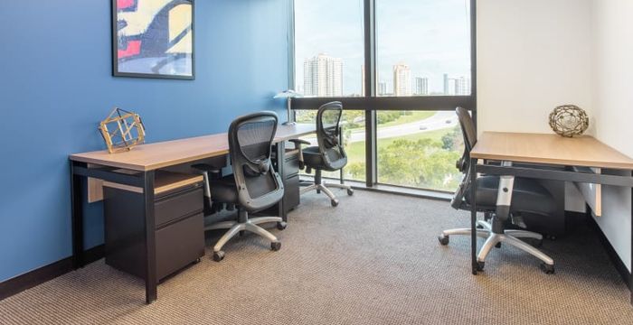 Turnberry Plaza - Image 3