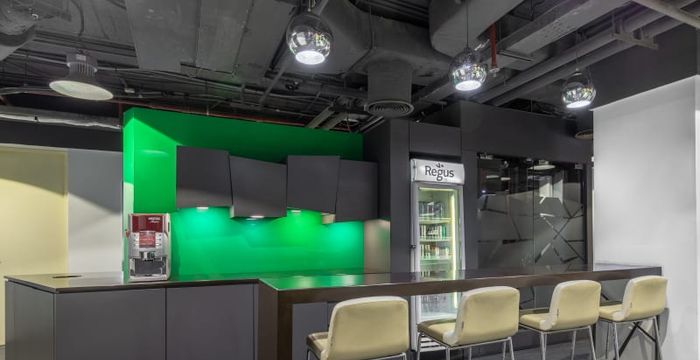 Zone 1 Banking Road From 90th Street, New Cairo - Image 4